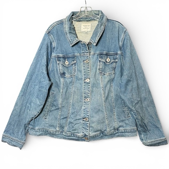 torrid Jackets & Blazers - Torrid Plus Size 4 / 4X Jean Jacket Medium Wash Denim Stretch Trucker Blue